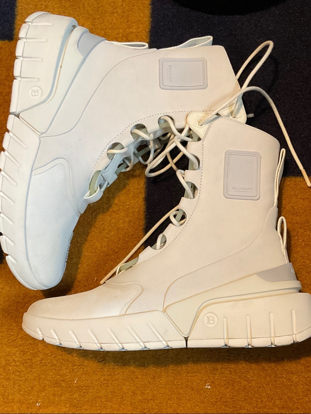 Balmain Cream Lace-Up High-Top unisex Boots